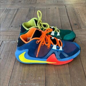 Nike freak 1 roots Charles + Veronica Multicolor Sneakers